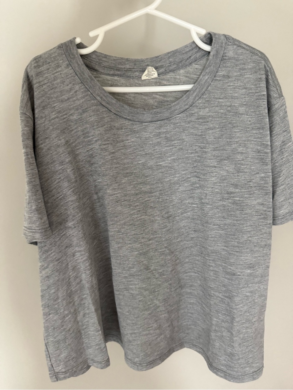 ALO yoga boxy crop top